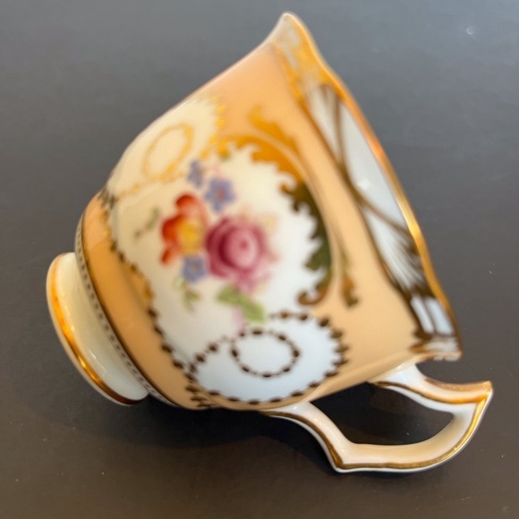 Set of Two Demitasse Cups and Saucers Crescent and Sons England - Picture 7 of 13